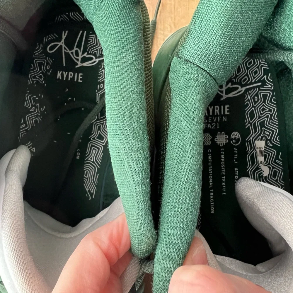 Nike Kyrie 7 TB Gorge Green and White Men’s Size 18 New
